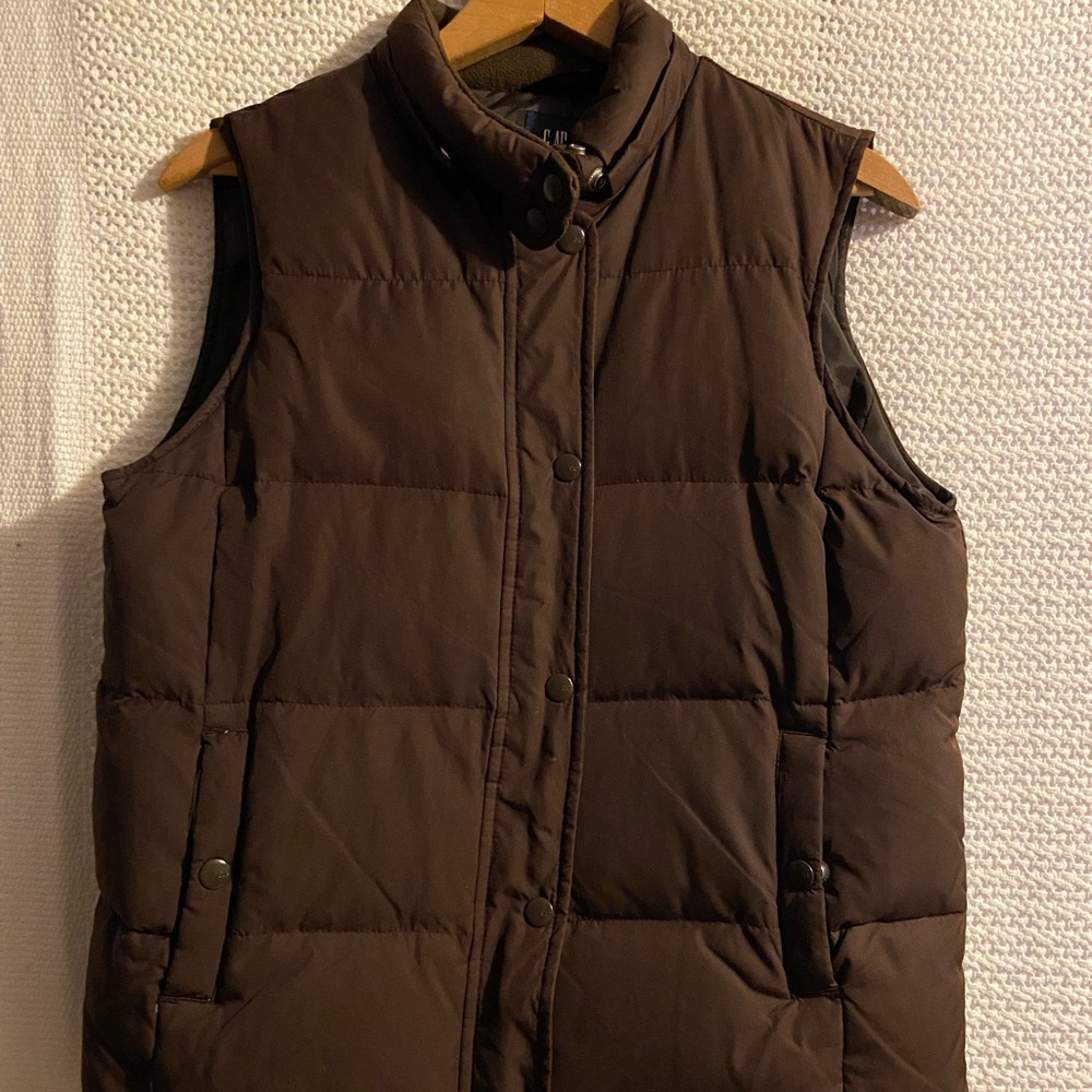 Brown GAP puffer vest